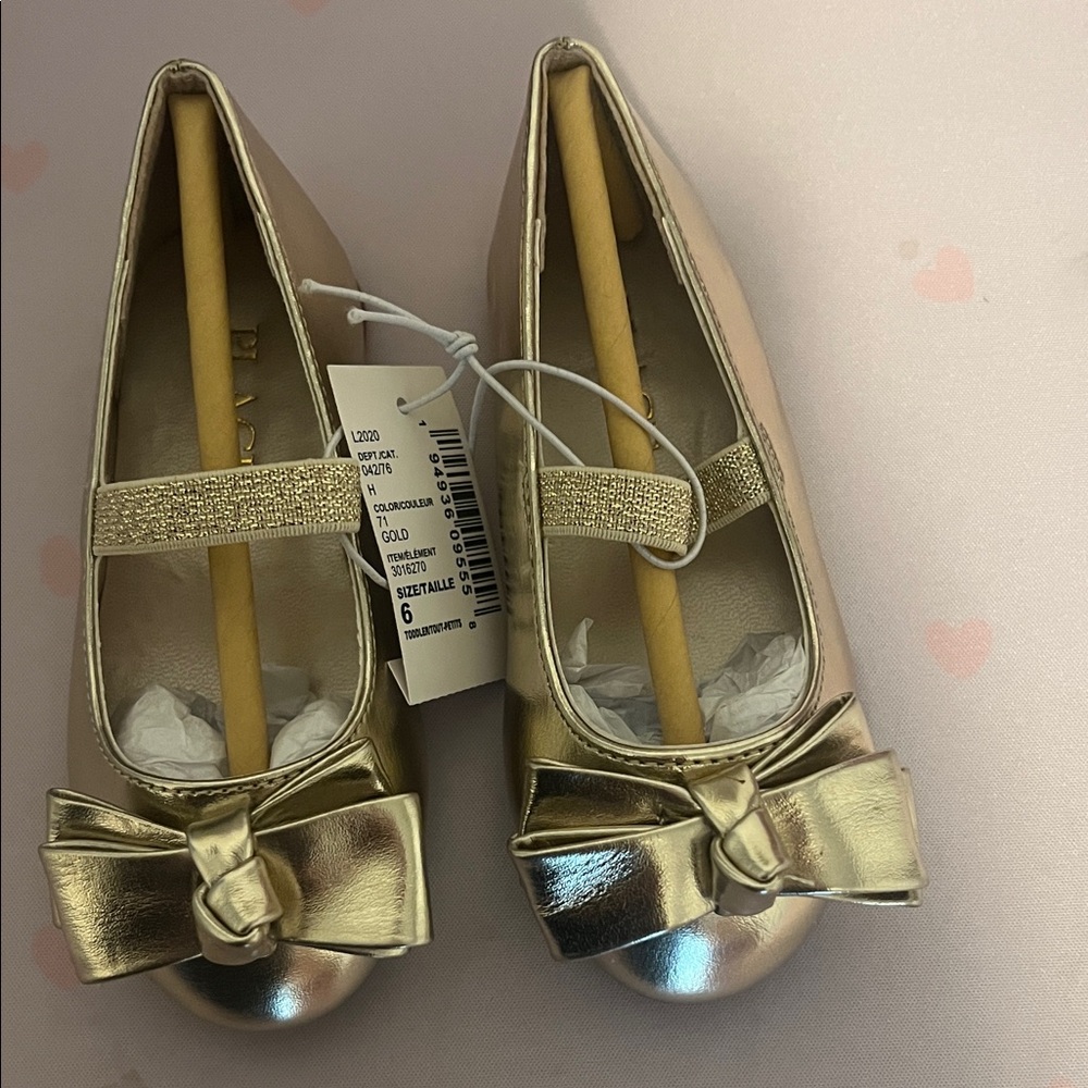 Place Gold Kids Dress Shoes with Bow